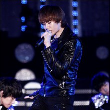 ทรงผมใหม่ นิชคุณ