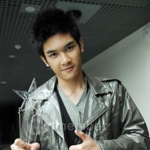 สิ J โ ต ห ล่ O ม๊ า ก