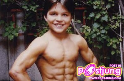 ไม่มีการตกแต่งรูปใดๆทั้งสิ้น