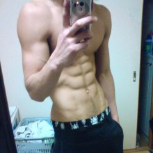 หนุ่มตี๋หล่อๆ