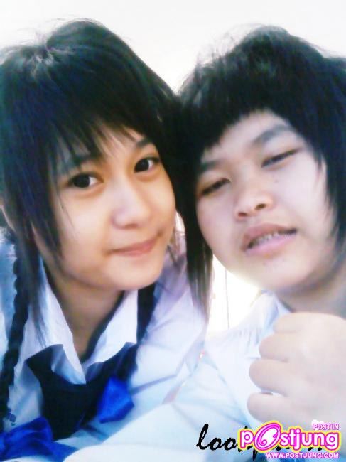 พี่ลูกปลา ม.5 คนซ้ายค่ะ :DD