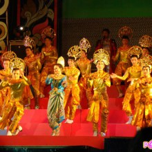 ความอลังการ + น่ารัก