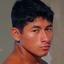 ล่ำแมนแกร่งเกินร้อย