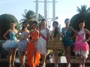 ประชันๆ