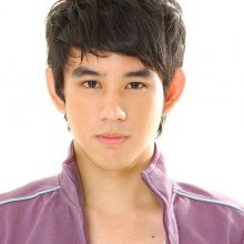 น้องอั๋น พีริชญ  บุญนาค  พระเอกใหม่ช่อง 7 น่ารัก.......