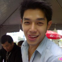 อาร์ต  พศุตม์  บานแย้ม