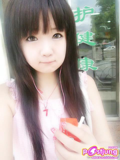 อู้ย...คนอะไรหน้าเด็กชมัด