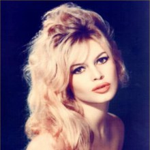 Brigitte Bardot ดาราสาวเจ้าของฉายา “ลูกแมวยั่วสวาท”