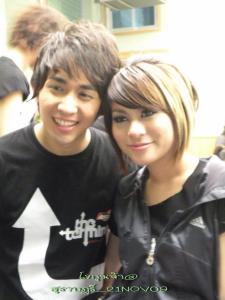 คู่พี่น้องสุดน่ารัก