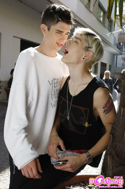 Cole Mohr,Luke Worrall