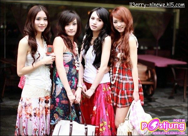 พี่นิวกับเพื่อนๆ