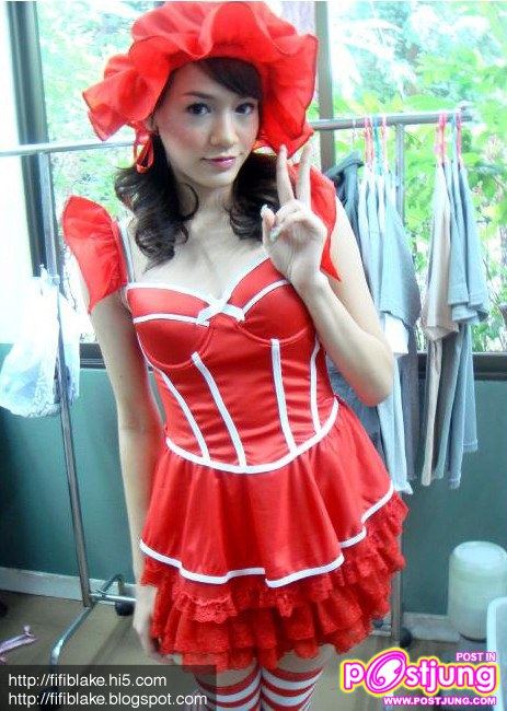 รูป fifi blake