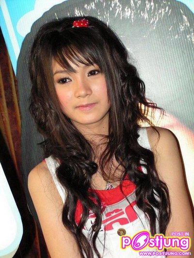 พี่พลอยค๊่าบ