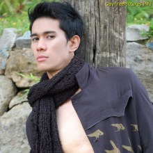 ดูหนุ่มคนนี้กัน