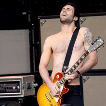 Adam Levine นักร้องนำ Maroon 5