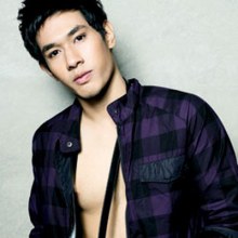 อ๋อม อรรคพันธ์ ใครชอบกันบ้าง