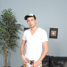 หนุ่มหล่อ  ปลาหมอนั้นยาวไม่ธรรมดา