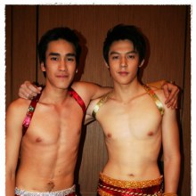 ประชันความเซ็กซี่ระหว่าง ณเดช กับ หมาก