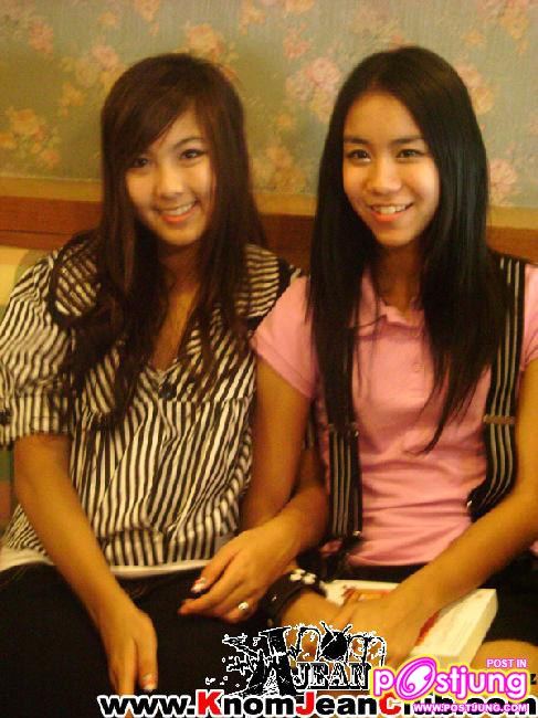 หวายกะหนมจีนใครสวยกว่า