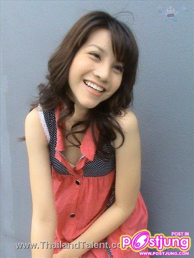       แบ๊ว..แบ๊ว