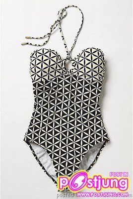 แถมเทรนด์ชุดว่ายน้ำ Summer ปี 2010 นี้