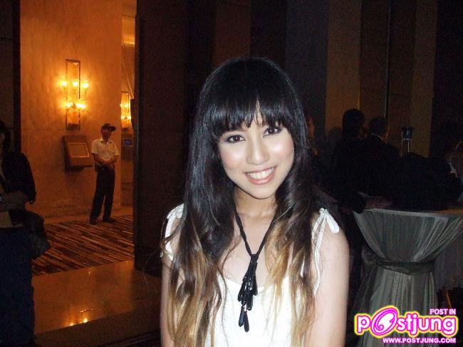 มิล่าใส่ชุดธรรมดา