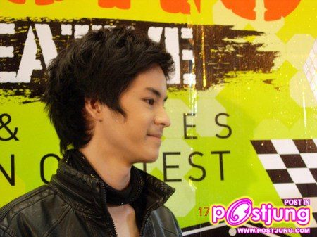 นี่ก็หล่อใช่เล่น