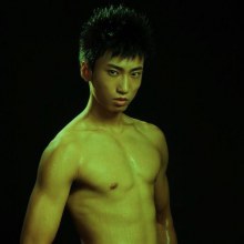 หนุ่มหล่อหน้าใส