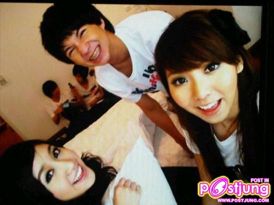 เอ๋ แก้วกับโมะทำอะไรยุข้างหลัง