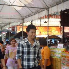 ภาพอาร์ต พศุตม์ ในงานที่สิงห์บุรี วันที่ 11 เมษา