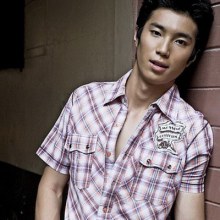 ตี๋หล่อเข้ม