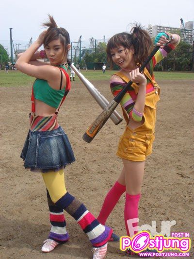 มาดูรุ่นพี่ก่อน