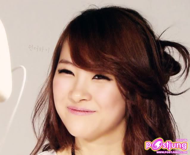 อย่ายิ้มแบบนี้สิ แค่นี้ก็หลงจะแย่อยู่แล้