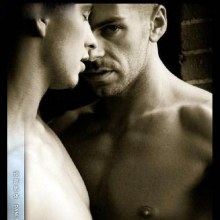 แนบเนื้อชิดใกล้