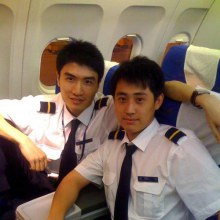 บินสู่น่านฟ้าไปกับกัปตันหล่อๆครับ ♥