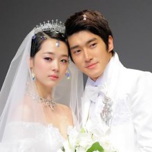 แฟชั่นโชว์ ชุดแต่งงานเกาหลี ซอลลี่ กับ ซีวอน