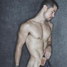 อ้น สราวุธ ในแบบเซ็กซี่.....