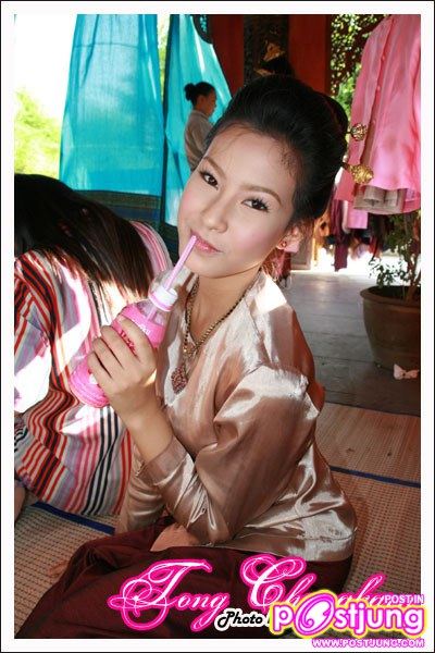 หนูว่าหนูเหมือนอั้มมากกว่าพี่มินนะ