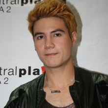 *สเตฟาน  ผมทอง