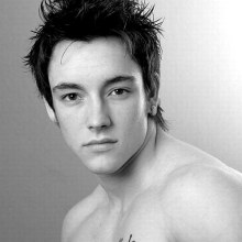 นักร้องสุดหล่อ