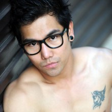 มาดูหนุ่มๆ คลายร้อนกันดีกว่า อิอิ