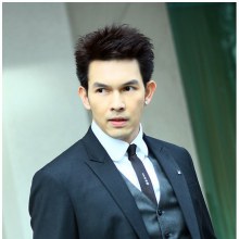 ภาพหนุ่มหล่อในงานประกาศรางวัล นาฏราช