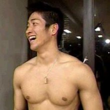 หล่อล่ำ