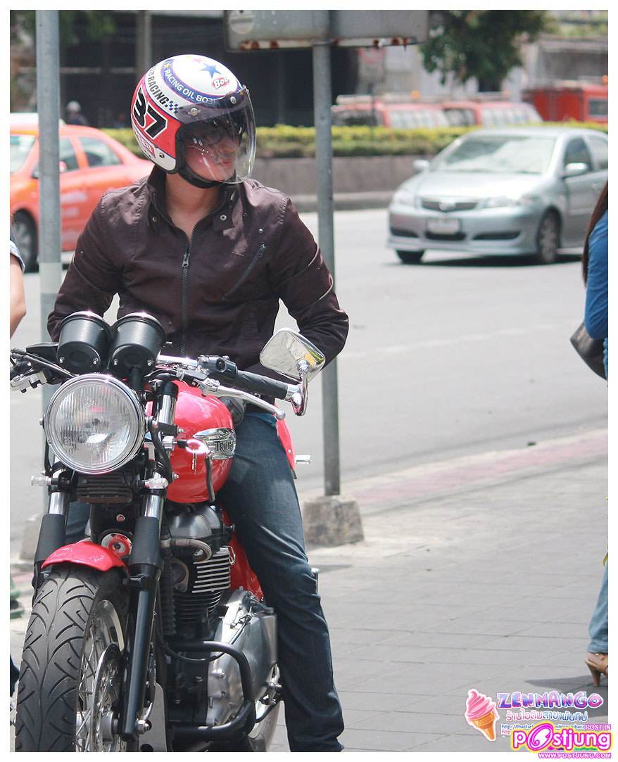 เออ..มาทำความสะอาดหรือถ่ายละครเนี่ย!