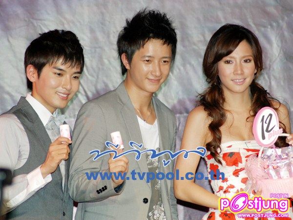 อั้ม ที่หนึ่งของประเทศ