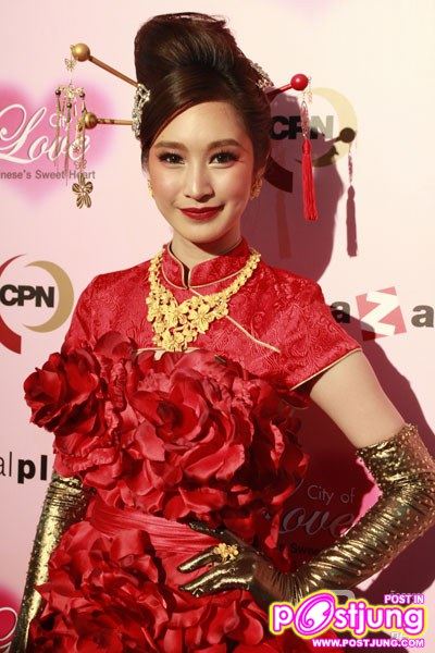 ดูแล้วคล้ายๆ พลอย เฌอมาล+แตงโม ภัทริดา