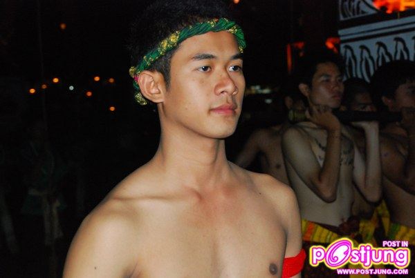 พ่อยอดชายคุ้มภัยดวงตราโรจนากร