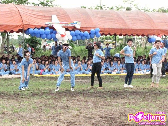 ลีดโจ๊ก คณะ การบิน