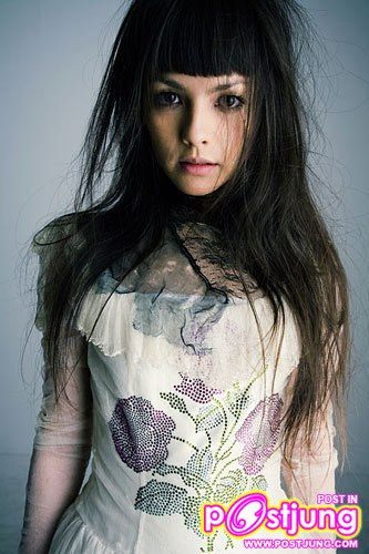 Olivia Lufkin คนร้อง NANA ภาค anime