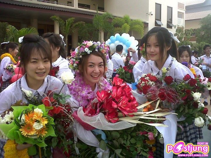 ปัจฉิมค่ะ จบม.6แว้ว